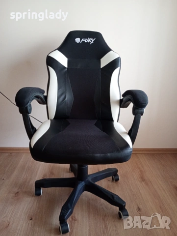 Офис стол/геймърски стол Fury Avenger M