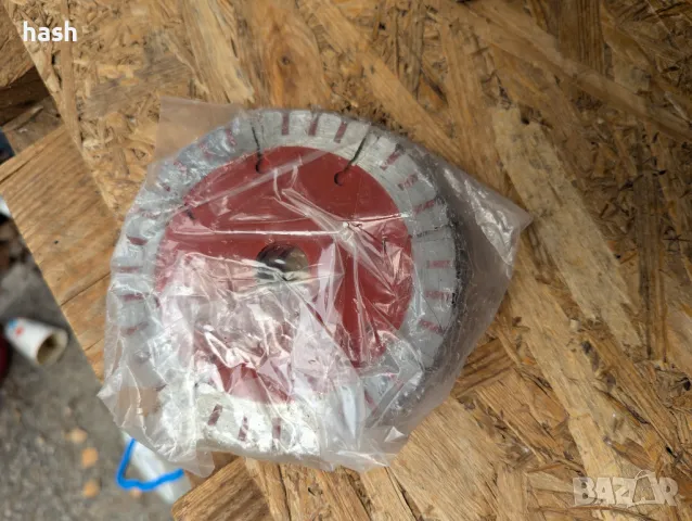 Машина за рязане на канали за бетон Vevor 4800W, max 8xdisc 125 mm, 6500 rpm, водна помпа, снимка 10 - Други инструменти - 47553041