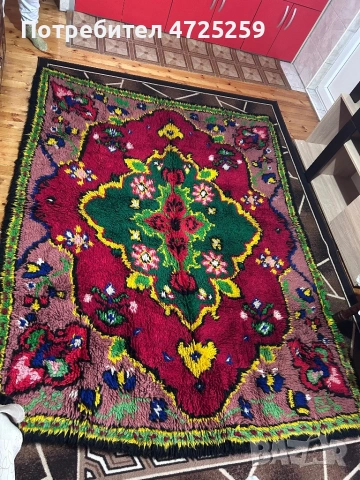 Ръчно тъкан вълнен реснач „Царска корона“