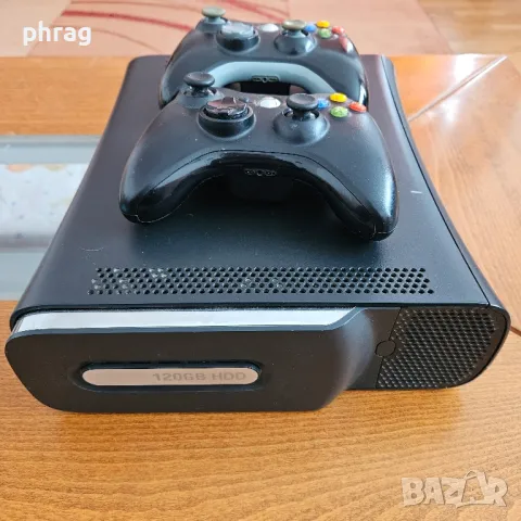 Xbox 360 + 2 контролера + 2 игри, снимка 2 - Xbox конзоли - 48505016