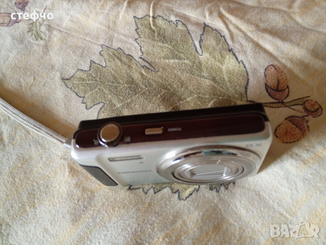 Предлага компактна немска Фотокамера Medion, снимка 2 - Фотоапарати - 53995692