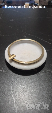 винтидж пепелник от естествен бял мрамор