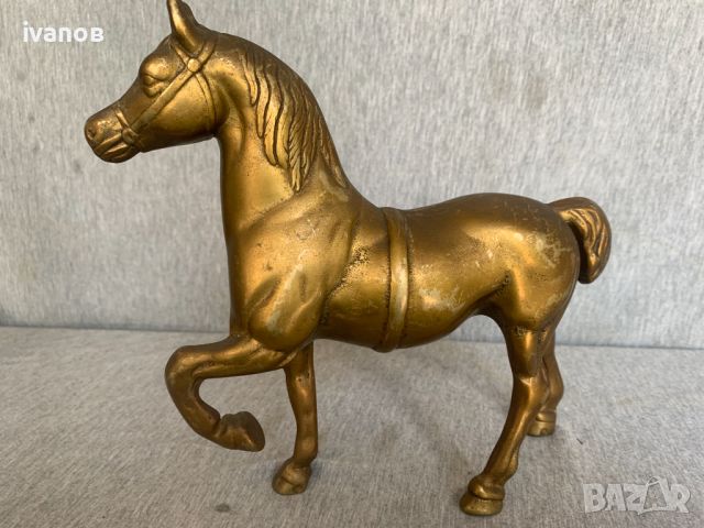 месингова статуетка на кон , снимка 1 - Статуетки - 45700068