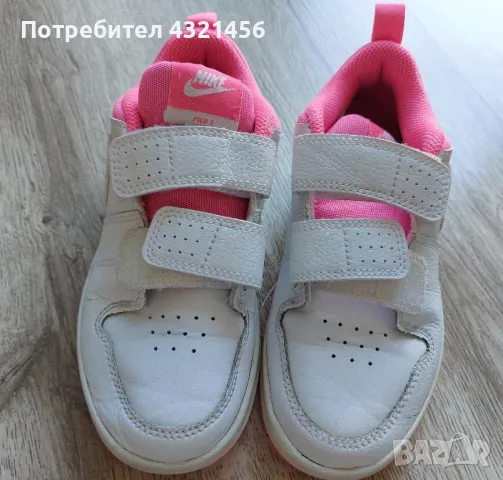 Маратонки NIKE за момиче, снимка 2 - Детски маратонки - 48252527