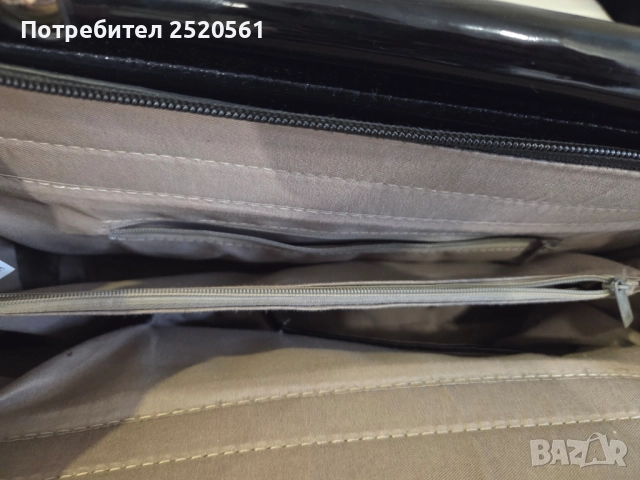 Елегантна дамска черна чанта лак, снимка 6 - Чанти - 51845210