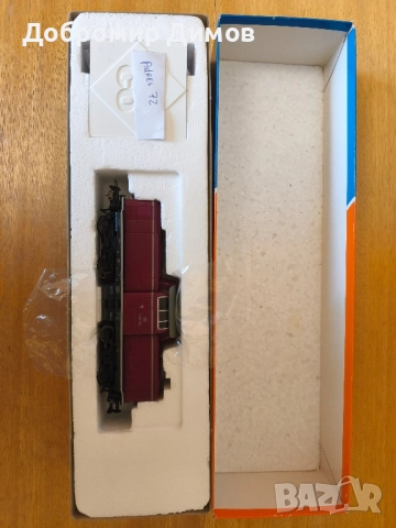 Дизелов локомотив Roco V100, снимка 6 - Колекции - 52097168