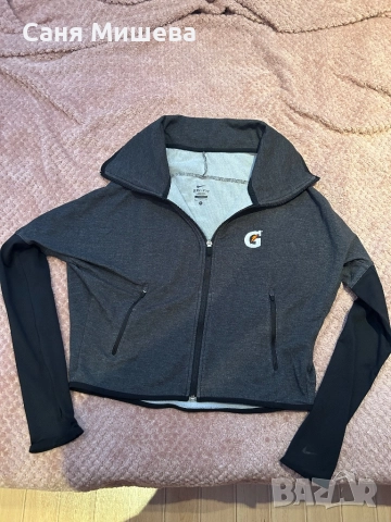 Дамски суичър Nike