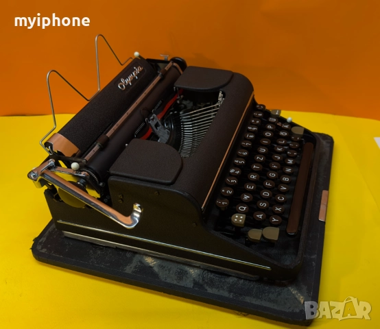 Пишеща Машина Olympia Клавиатура Qwertz Латиница Топ Състояние Обслужена 1940 Година !, снимка 4 - Антикварни и старинни предмети - 52398420