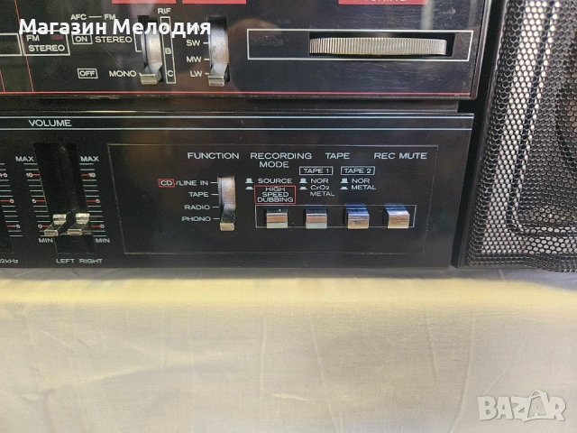 Винтидж бумбокс радиокасетофон Hitachi TRK-W550E – Ретро класика от 80-те , снимка 9 - Радиокасетофони, транзистори - 53619304