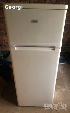 Хладилник Zanussi 140см