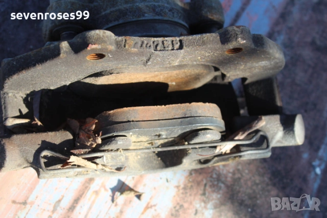 Спирачен апарат преден десен Мазда 3 2008 2.3i 158hp Mazda 3 седан, снимка 3 - Части - 53134242