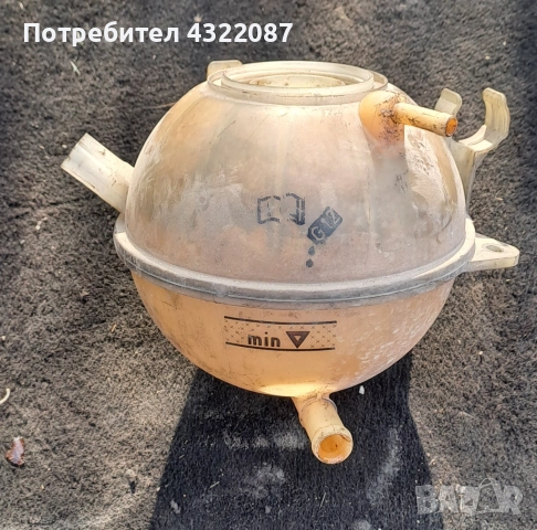 Разширителен съд Volkswagen Touran II 2011-2015 1.6 TDI 105к.с., снимка 2 - Части - 51486136