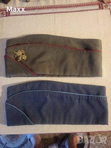 Продавам офицерски пилотки 