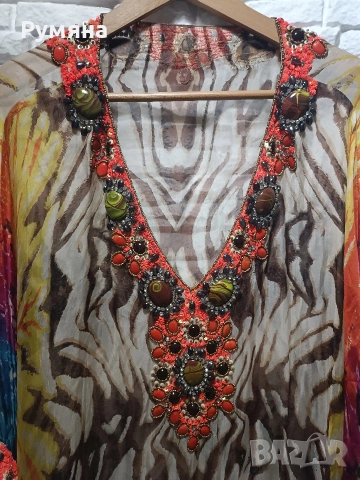 Уникално красив кафтан-Plus zero concept., снимка 4 - Рокли - 54251851