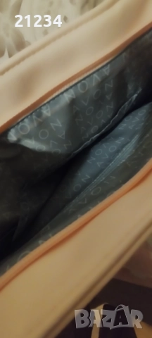 Дамска чанта-нова, снимка 3 - Чанти - 52715851