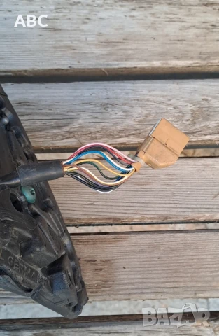 Ляво огледало  за Audi A4 B7 , снимка 3 - Части - 51344155