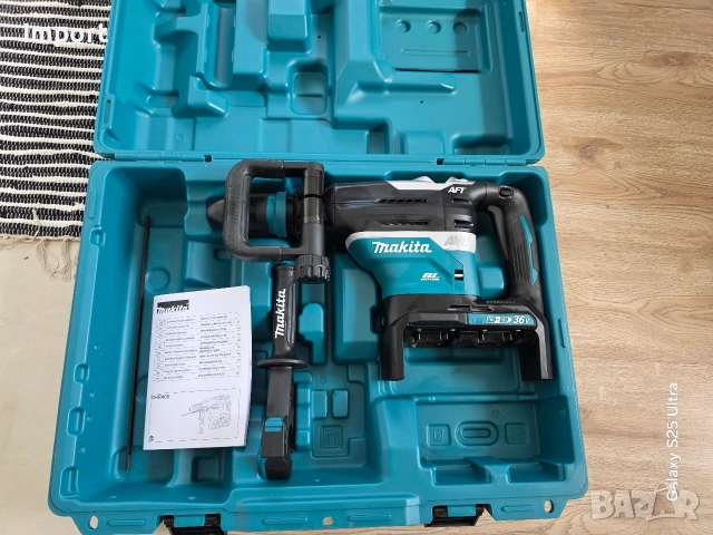 ПРОФЕСИОНАЛЕН АКУМУЛАТОРЕН БЕЗЧЕТКОВ ПЕРФОРАТОР MAKITA DHR400