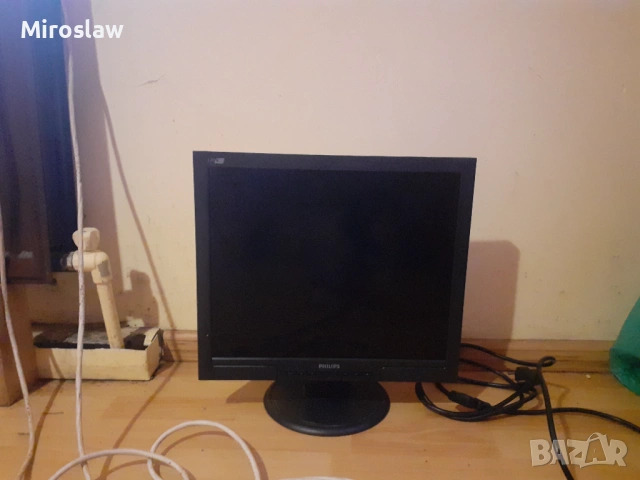 Монитор PHILIPS 17 , снимка 6 - Монитори - 53044008