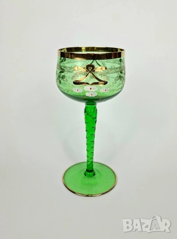 Комплект от 6 винтидж чаши от зелено стъкло, снимка 2 - Чаши - 53214751