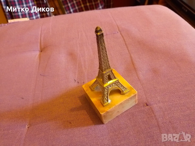 Статуетка Айфеловата кула Париж Н-100 мм и 46 х 46 мм
