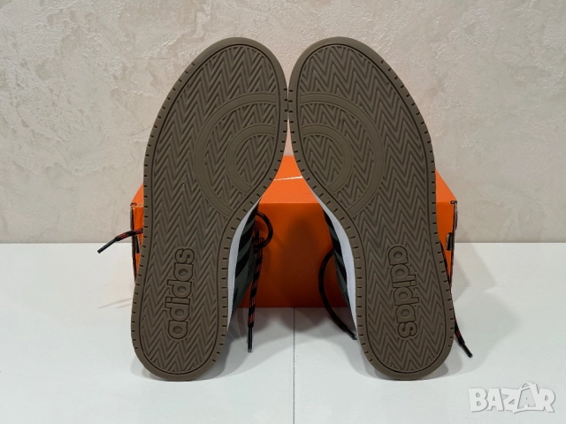 Кецове Adidas Hoops Mid | 45 номер, снимка 5 - Маратонки - 52694551