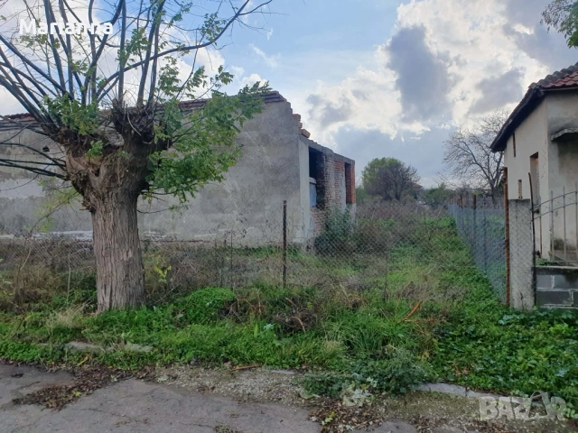 Къща с двор, снимка 4 - Къщи - 52665332
