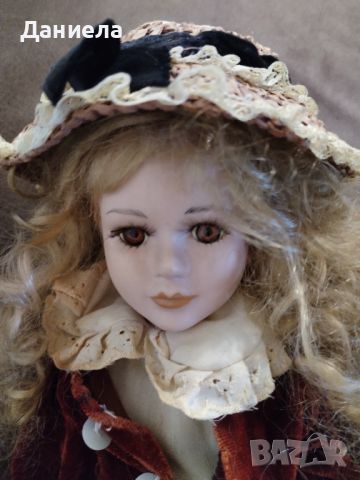 Колекционерска кукла порцеланова, снимка 2 - Кукли - 45188835