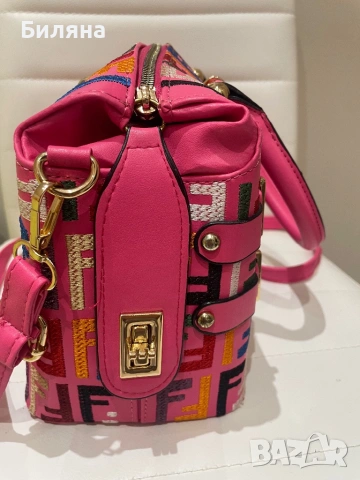 Нова дамска чанта, снимка 4 - Чанти - 53841102