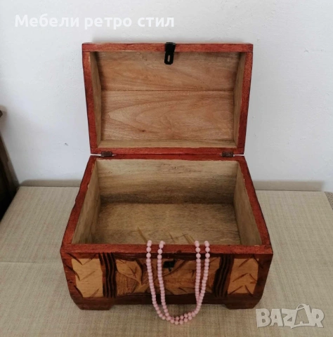 Впечатляващо ръчно изработено дървено  ковчеже идеално за съхранение на бижута., снимка 4 - Антикварни и старинни предмети - 54192218