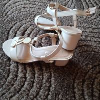 Продавам дамски сандали , снимка 2 - Сандали - 45495565