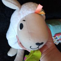 Плюшена бебешка играчка възглавница лама Fisher Price , снимка 2 - Плюшени играчки - 45489999