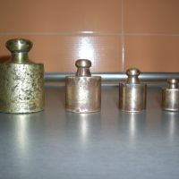 Бронзови тежести., снимка 1 - Антикварни и старинни предмети - 45232890