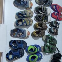 Детски обувки , пантофи и сандали, снимка 1 - Детски маратонки - 45107831