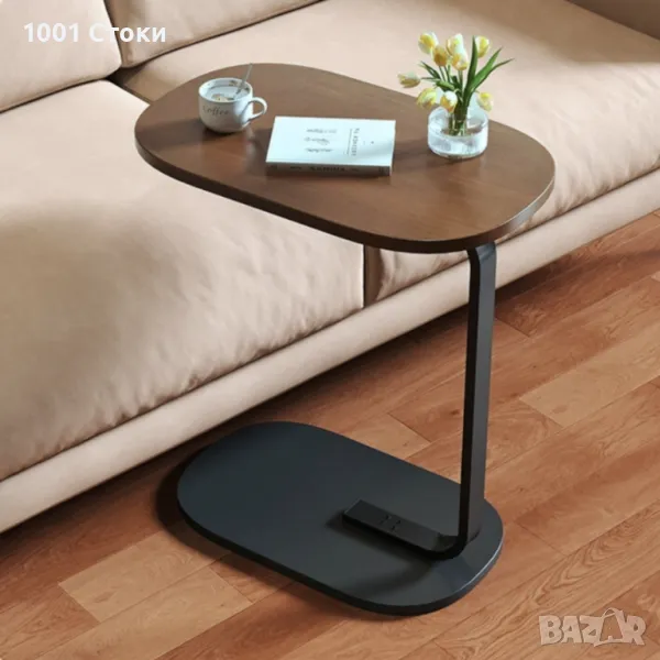 НОВА Кокетна Помощна Маса  С Дървен Плот и Метална Основа , снимка 1