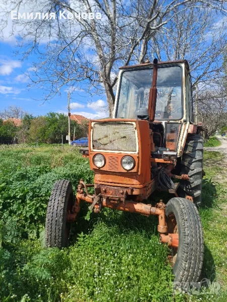 Продавам трактор, снимка 1