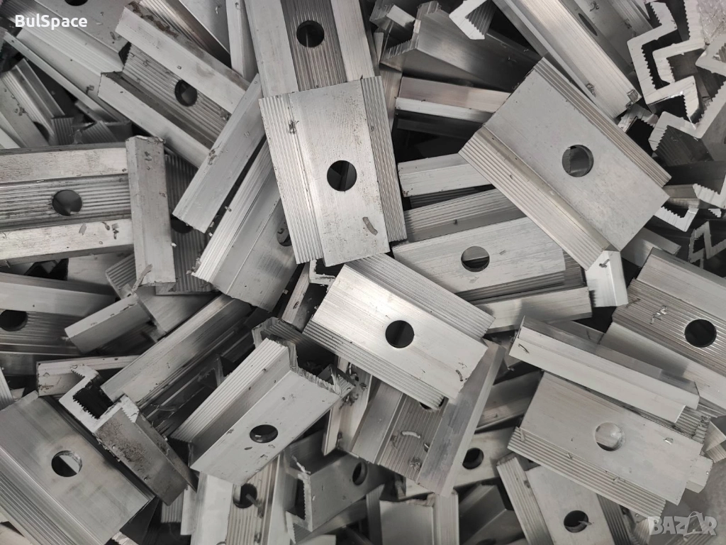 Алуминиева планка за монтаж на фотоволтаичен панел, снимка 1