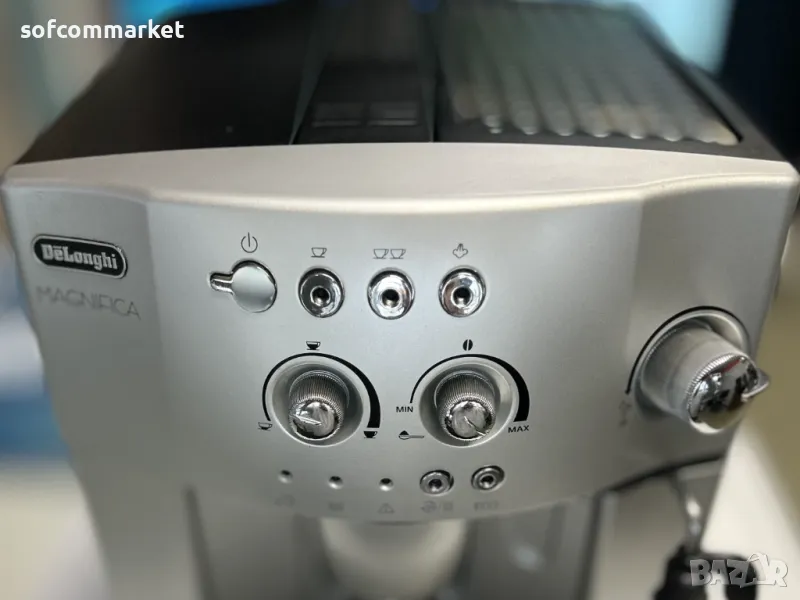 Кафемашина DeLonghi Magnificа ESAM4200, снимка 1