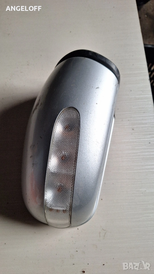 Дясно огледало Mercedes C-class w203, снимка 1