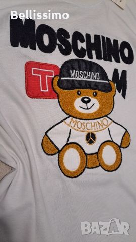 *Moschino* Тениска с къс ръкав в бял цвят, бродирано лого, снимка 2 - Тениски - 45767749