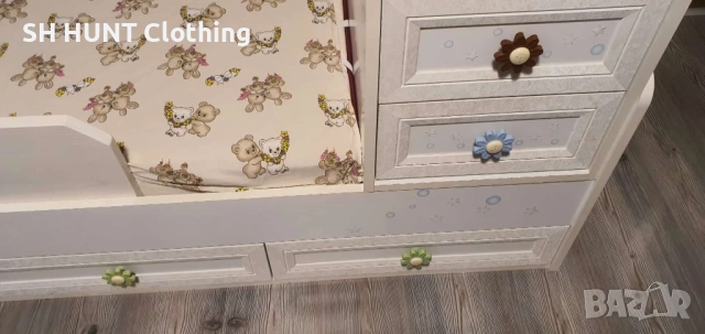 Бебешка детска кошара с люлеещ механизъм легло скрин и два матрака Magniflex Pierre Cardin, снимка 16 - Бебешки легла и матраци - 52515286