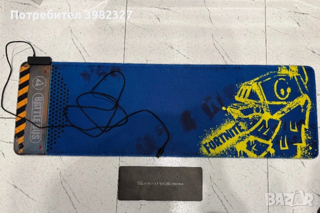Гейминг подложка Razer Goliathus Extended Chroma XXL – Fortnite Edition , снимка 4 - Джойстици и геймпадове - 53169524
