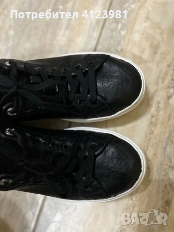 Обувки на Guess 40 номер, снимка 12 - Маратонки - 53226080