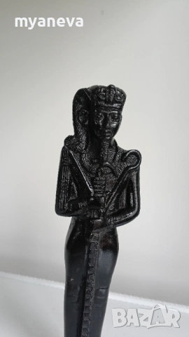 Древноегипетски бог на луната Хонсу, статуетка от Египет. 