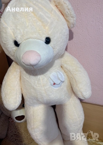 Голям плюшен мечок