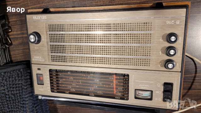 Радио Селена от соца ретро работещо, вкл. На 220 волта с кабел , снимка 8 - Аудиосистеми - 53498372
