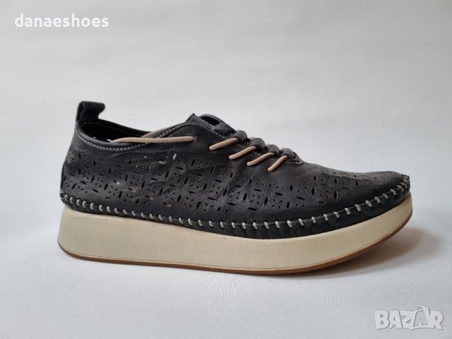 Дамски спортни обувки от естествена кожа с перфорация в черно , снимка 2 - Дамски ежедневни обувки - 45355266