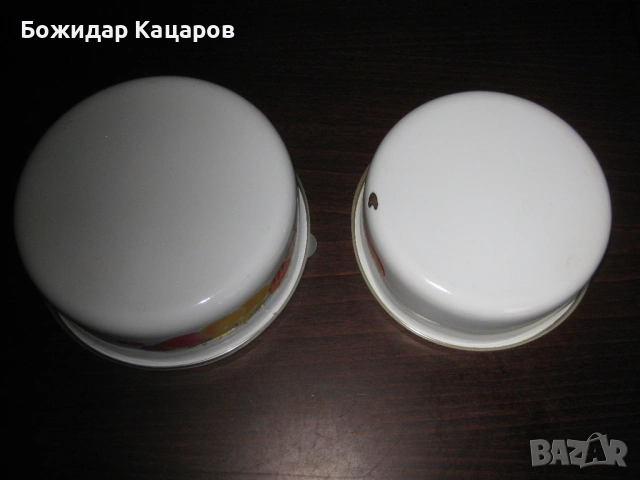 Две емайлирани кутии, за храна. Цена- 10 евро.Пращам по куриер. За София, може и лично да минете., снимка 3 - Съдове за готвене - 54213384