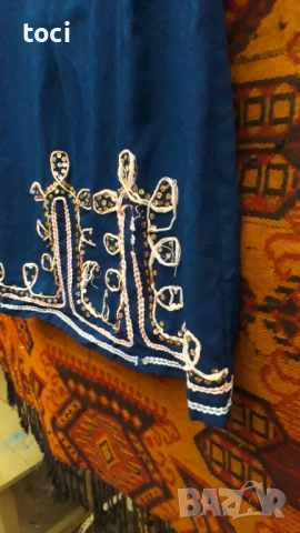 Автентичен дамски сукман с пищна украса, снимка 5 - Други ценни предмети - 52409785