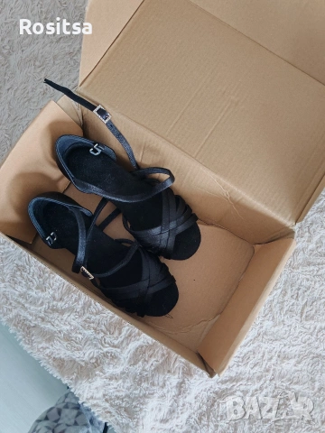 Обувки за танци 29 номер, снимка 2 - Детски сандали и чехли - 54015005