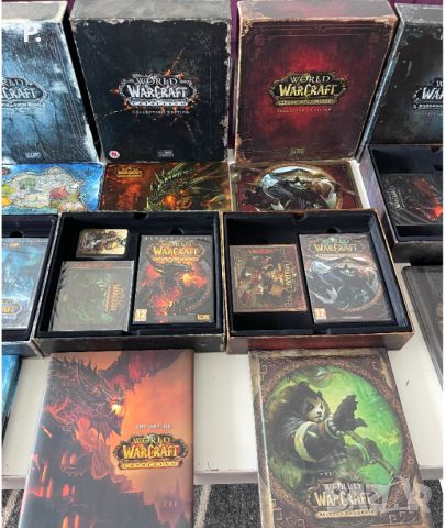 Warcraft , Diablo , Startcraft - Blizzard колекция от колекционерски издания , книги и др., снимка 8 - Игри за PC - 46411694